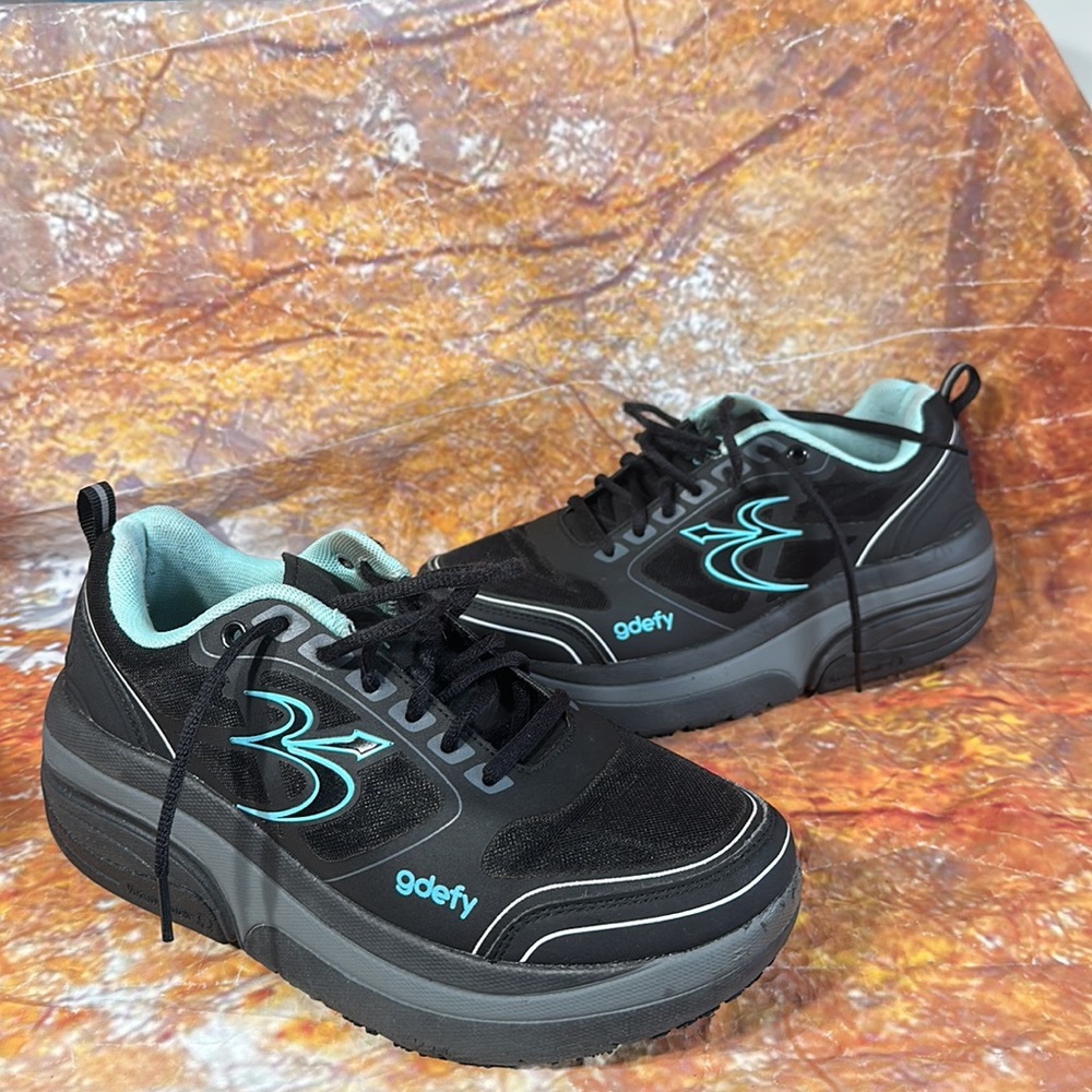 Women's Black and Blue Athletic Shoes